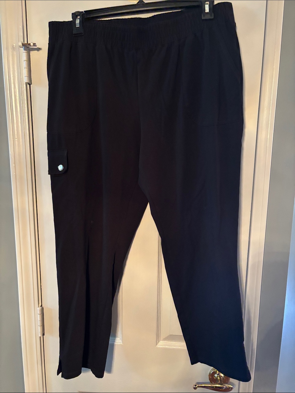 Chico's Black Elastic Waist Pull On Cargo Pocket Utility Joggers